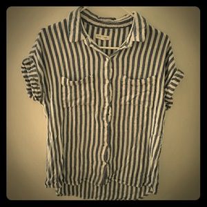 Beach lunch lounge blue and white striped shirt M